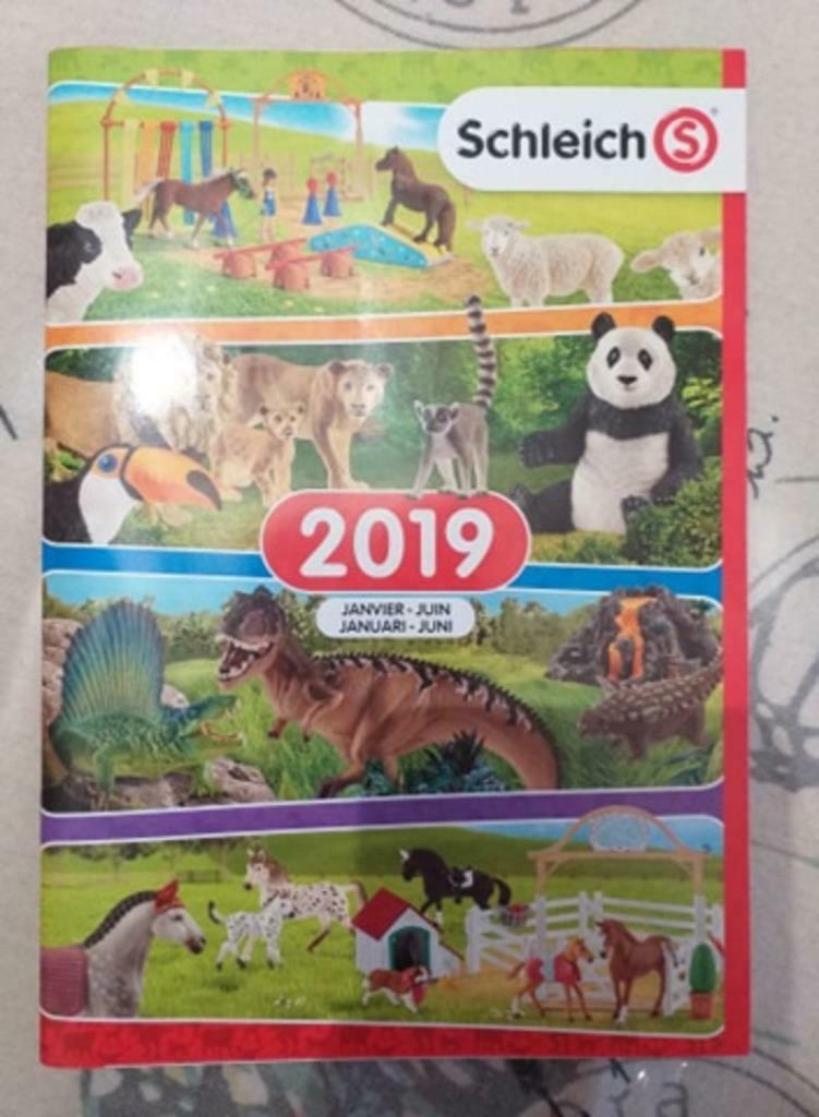 Catalogue officiel Schleich 2019 (janvier-juin) schtroumpf, Ophalen of Verzenden, Nieuw, Verschillende Smurfen, Overige typen