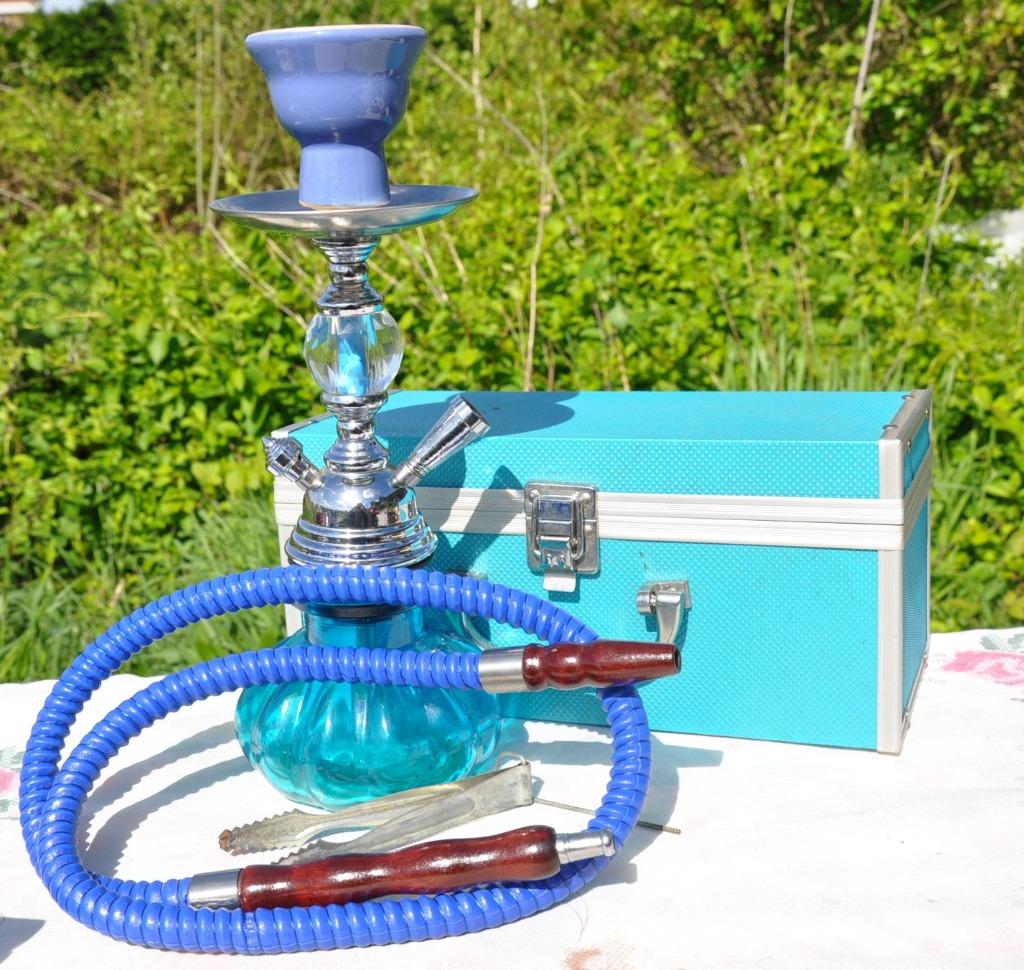 chicha en verre bleu  et metal avec valisette coffre, Enlèvement ou Envoi, Comme neuf, Narguilé