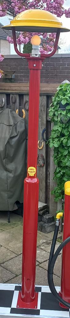 Gezocht Lantaarnpaal kap oude vorm diameter ongeveer 50 cm, Enlèvement, Utilisé, Acier, Lampadaire
