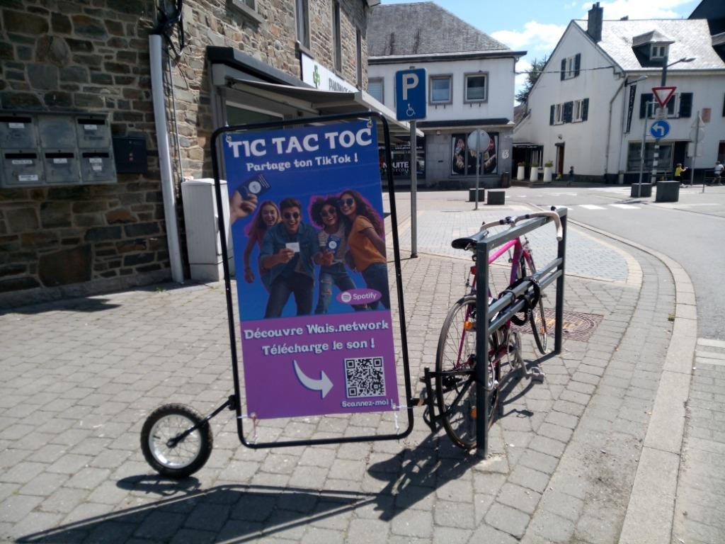 A Louer  Remorque publicitaire pour velo, Enlèvement, Comme neuf