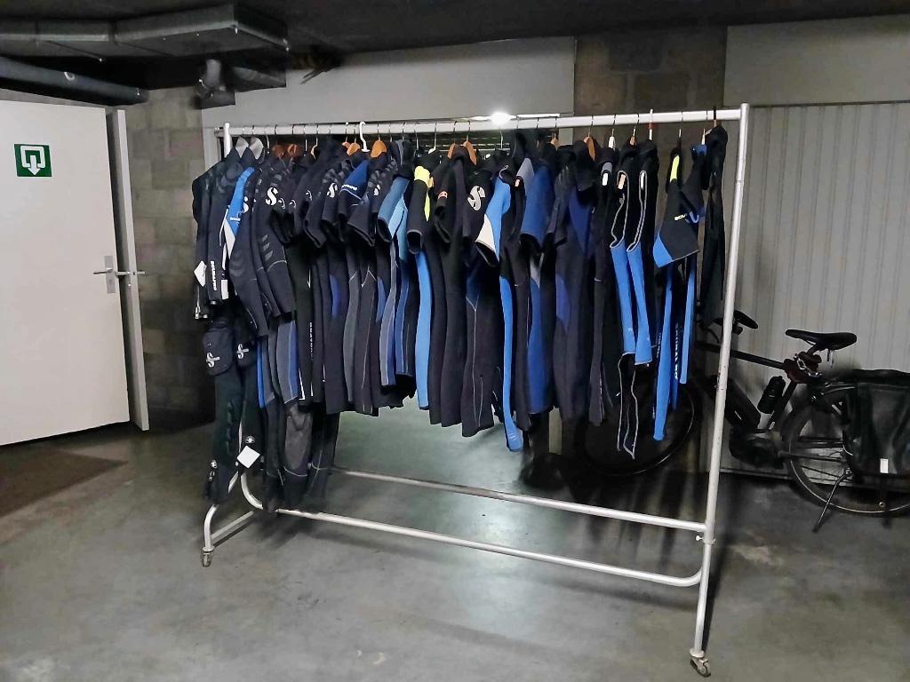 Scubapro Outlet Verkoop Wetsuits en Overvesten - Ecocheques, Enlèvement ou Envoi, Neuf, Combinaison de plongée