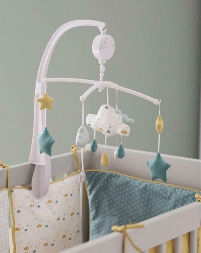 Mobile musical bébé enfant fille garçon nuage étoile vert, Nieuw