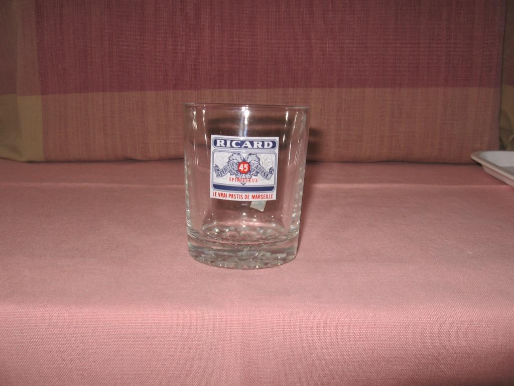 Verre de type vieux whisky Ricard avec des demi-cuillères en, Collections, Marques & Objets publicitaires, Enlèvement ou Envoi