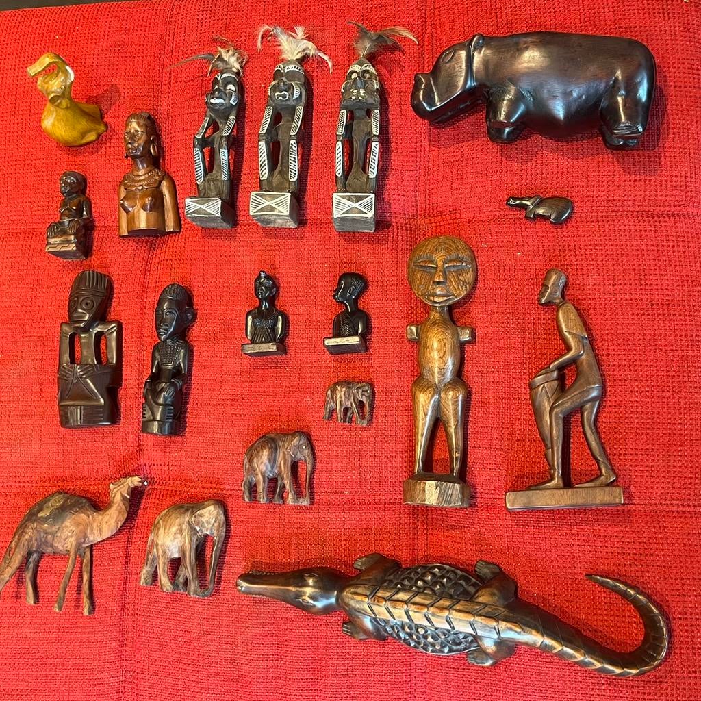 Vintage en antieke Afrikaanse kunst houtsnijwerken, Ophalen