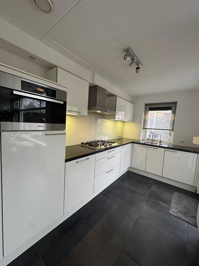 Nette Hoogglans Hoekkeuken + Miele Oven + GEDEMONTEERD, Ophalen of Verzenden, Wit, Graniet of Steen, Hoekkeuken