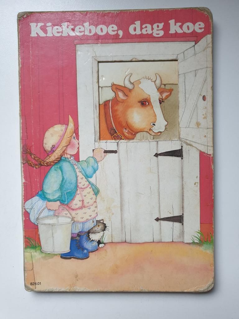 KIEKEBOE, DAG KOE Mini boekje blz. in karton met kijkgaatjes, Ophalen of Verzenden, Gelezen