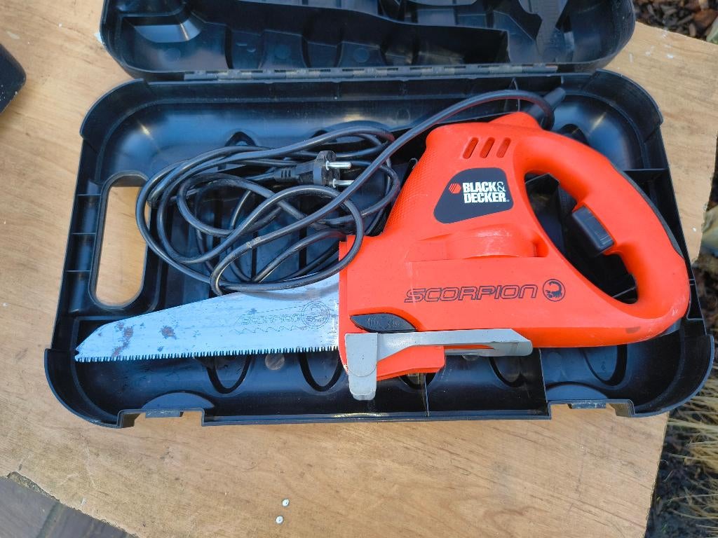 zaagmachine, Doe-het-zelf en Bouw, Gereedschap | Zaagmachines, Ophalen, Gebruikt, 70 mm of meer, Black & Decker