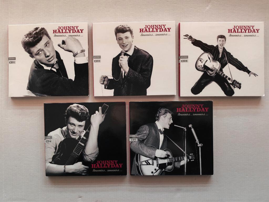 JOHNNY HALLYDAY - Souvenirs, souvenirs ... (5 CD set), Cd's en Dvd's, Cd's | Franstalig, Zo goed als nieuw, Ophalen of Verzenden