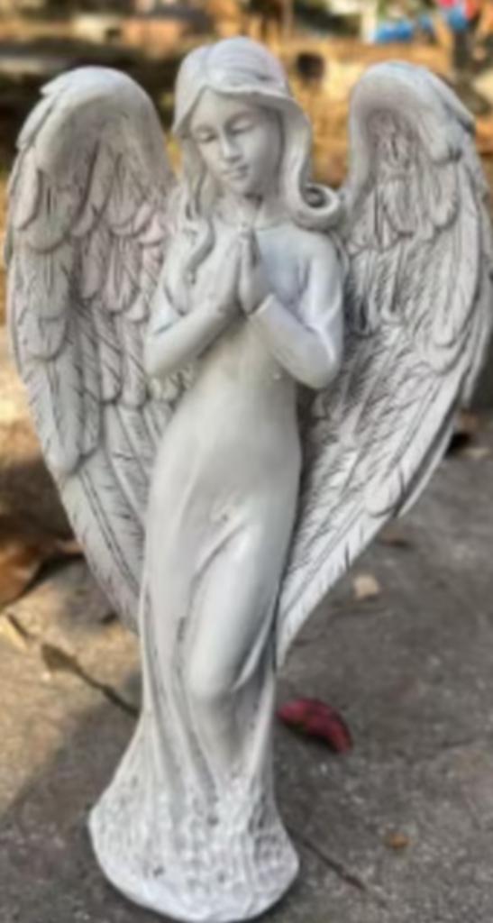 Prachtig tuinbeeldje Engel gevouwen handen wit (18cm)