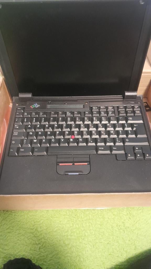 IBM Thinkpad 770x te herstellen of voor reserveonderdelen, Computers en Software, Ophalen of Verzenden