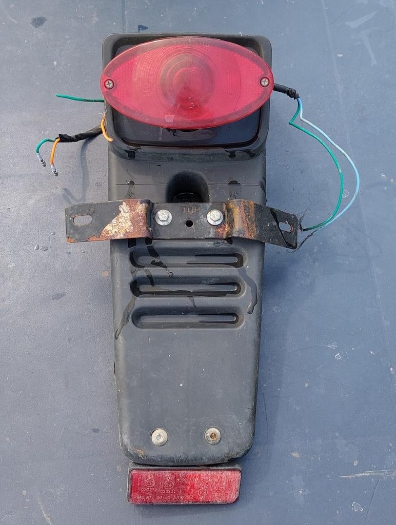 Feu arrière + bavette Dax Skyteam Symex 50cc 2012, Enlèvement ou Envoi, Utilisé, Autres types, Skyteam