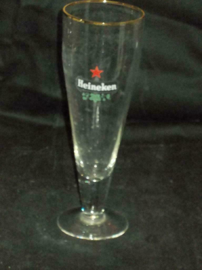 Bierglas. Heineken . D 123, Ophalen of Verzenden, Gebruikt, Glas of Glazen, Heineken