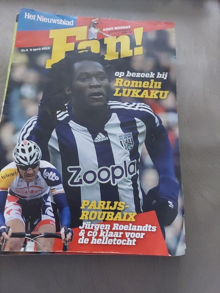 Fan voetbal 2013, Boeken, Tijdschriften en Kranten, Ophalen of Verzenden, Gelezen