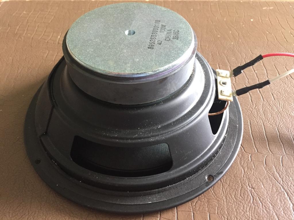 Luidspreker, TV, Hi-fi & Vidéo, Enceintes, Comme neuf, Haut-parleur central, 60 à 120 watts, Autres marques, Enlèvement ou Envoi
