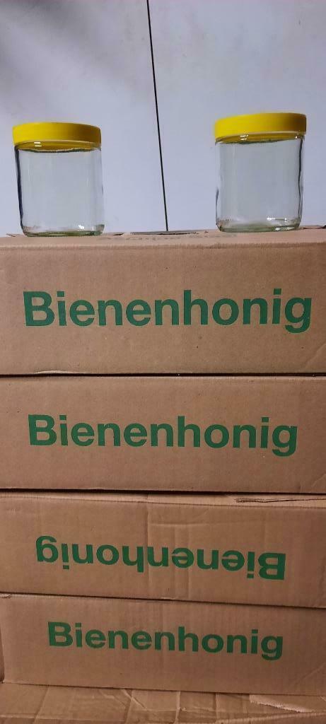 Honing potjes, Ophalen