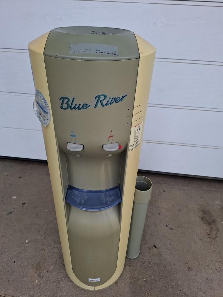 Fontaine/Distributeur d'eau, Electroménager, Enlèvement, Utilisé