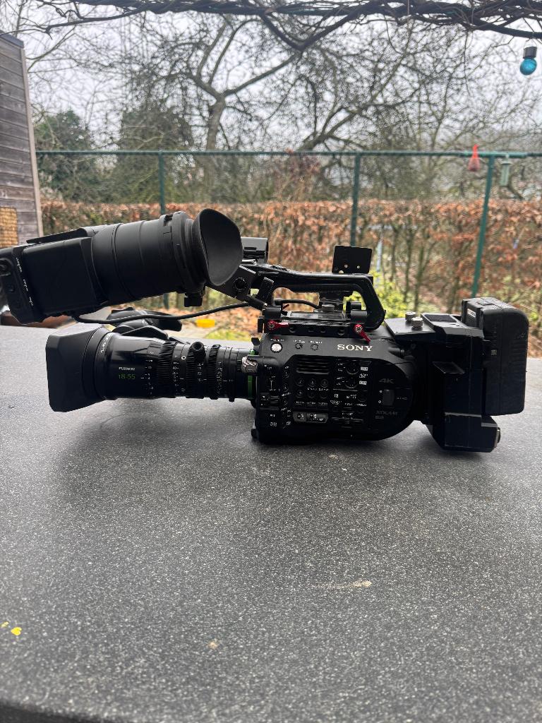 FS7mk2+fuji 18-55 cinezoom + Vlock timecode rawmodul, Caméra, Utilisé, Sony, Enlèvement