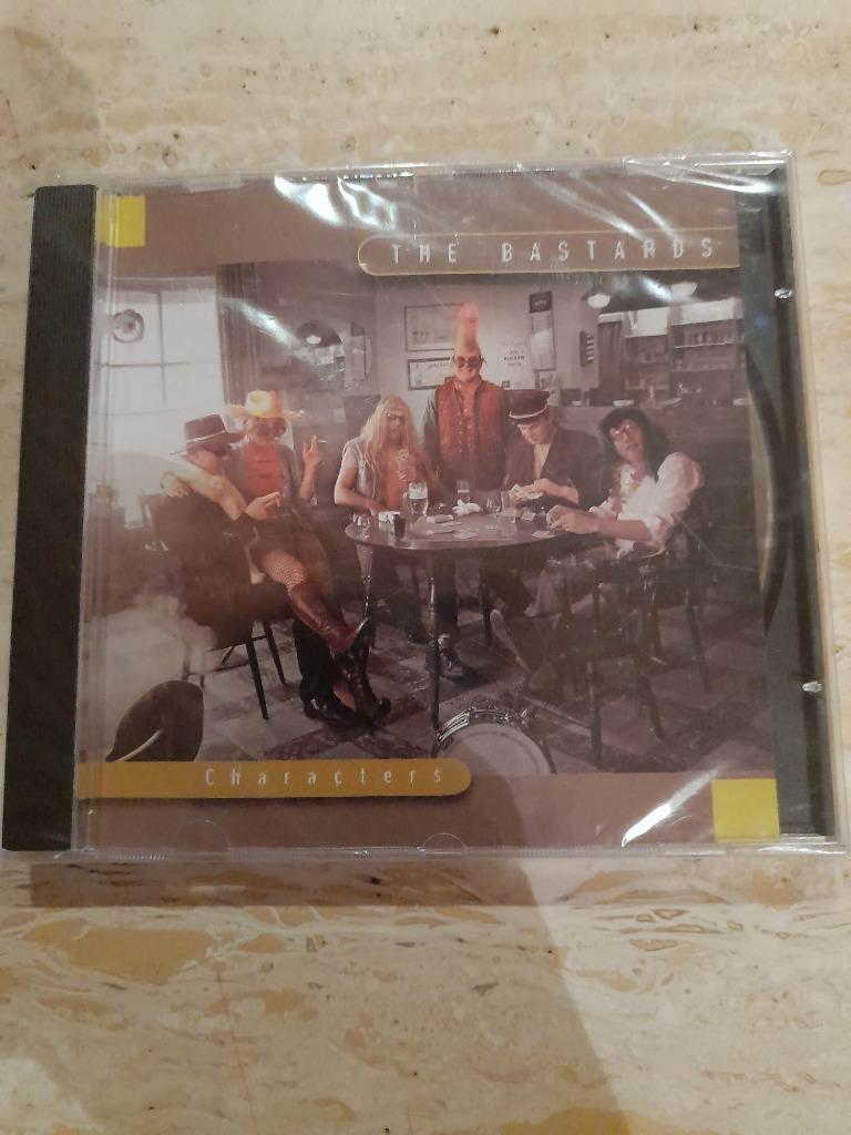 CD 'The Bastards' - Characters, Ophalen of Verzenden, Nieuw in verpakking