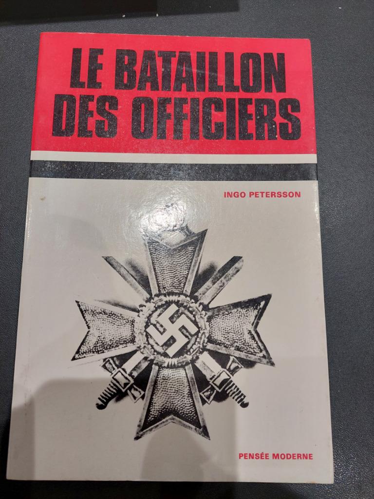 BATTALION OF OFFICIERS disciplinaire compagnie - PETERSSON, Ophalen of Verzenden, Zo goed als nieuw
