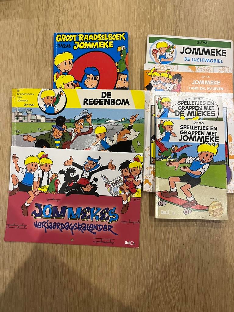 Verschillende boekjes en verjaardagskalender Jommeke, Verzamelen, Stripfiguren, Boek of Spel, Overige figuren, Ophalen of Verzenden