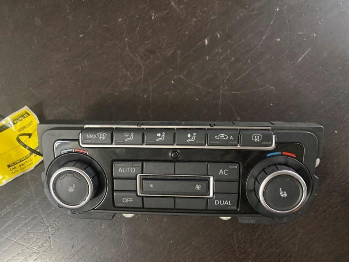 Kachel Bedieningspaneel van een Volkswagen Golf, Auto-onderdelen, Dashboard en Schakelaars, Volkswagen, Gebruikt, 3 maanden garantie