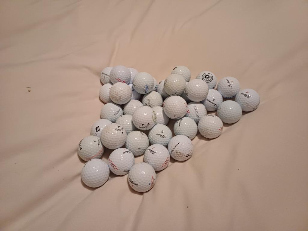 Golfballen, Sport en Fitness, Golf, Ophalen, Zo goed als nieuw, Bal(len), Overige merken