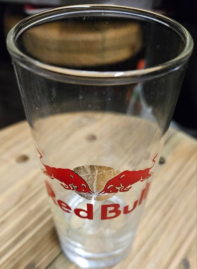 Verre vintage original Red Bull
C'est une origine, Collections, Verres & Petits Verres, Enlèvement ou Envoi