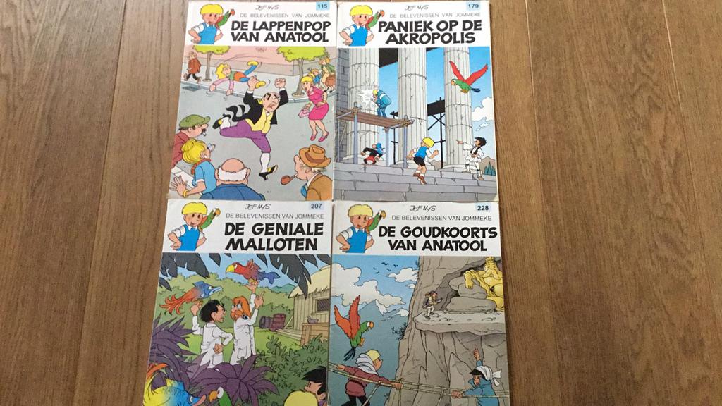Jommeke 4 strips, Ophalen of Verzenden, Zo goed als nieuw