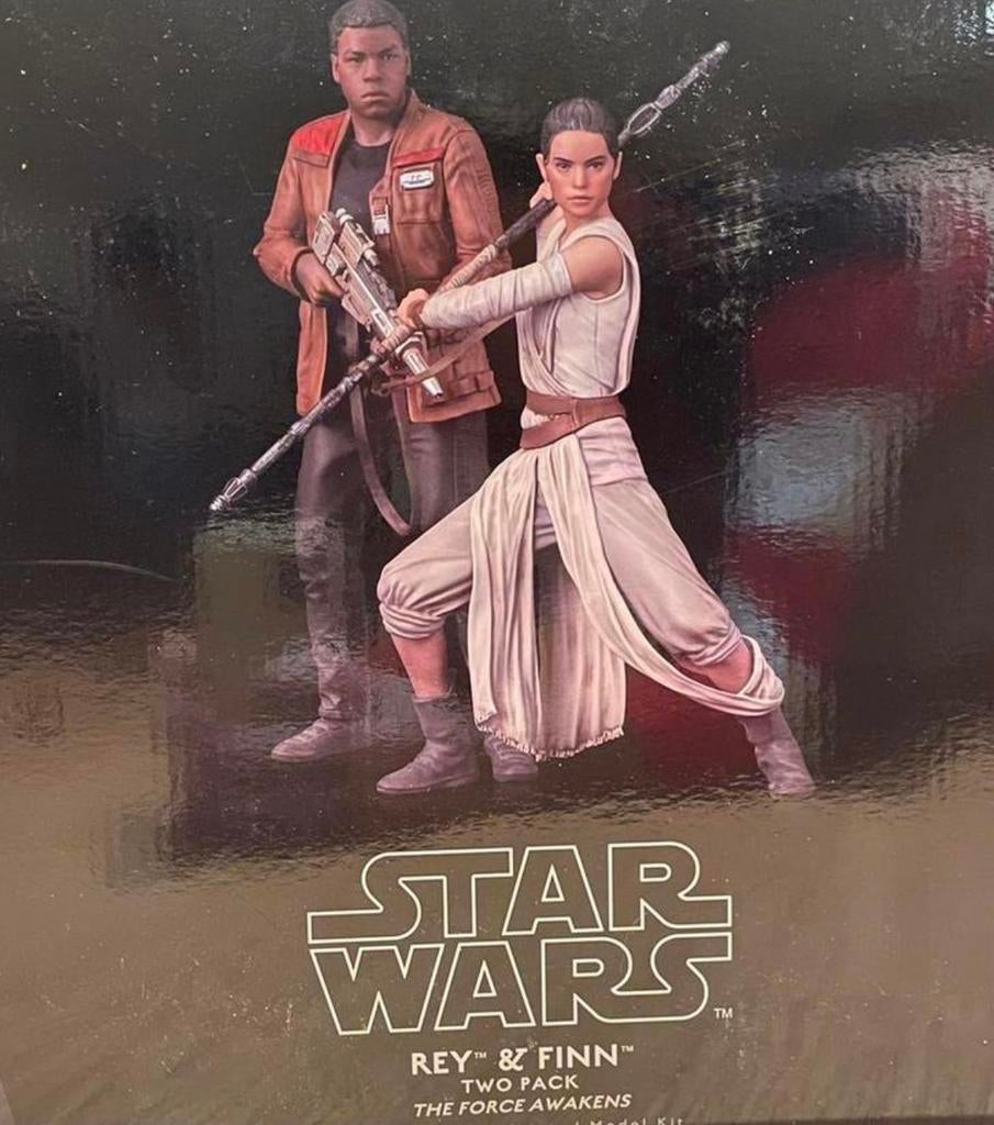 Figurines STAR WARS de REY & FIN en résine, Neuf, Figurine