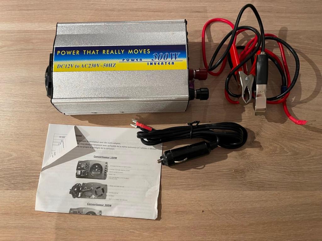 omvormer 300 watt van 12volt naar 230 volt, Caravans en Kamperen, Ophalen of Verzenden