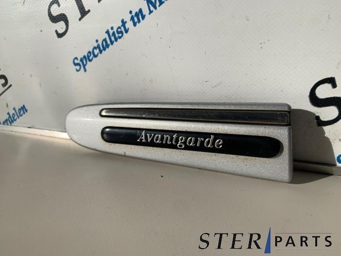 Bande décorative d'un Mercedes E-Klasse, Enlèvement ou Envoi, 3 mois de garantie, Utilisé, Mercedes-Benz