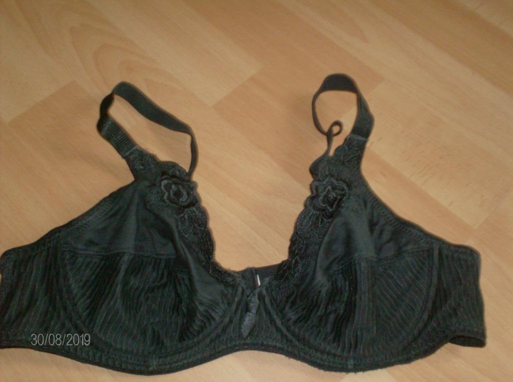 BH ZWART MERK CHANTELLE - MAAT EU75C - FR90C, Kleding | Dames, Ondergoed en Lingerie, Chantelle, Ophalen of Verzenden, Zwart, BH