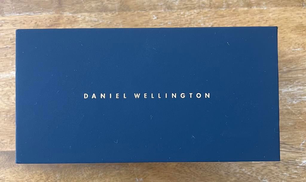 NIEUW! Daniel Wellington horloge, Boeken, Ophalen, Nieuw