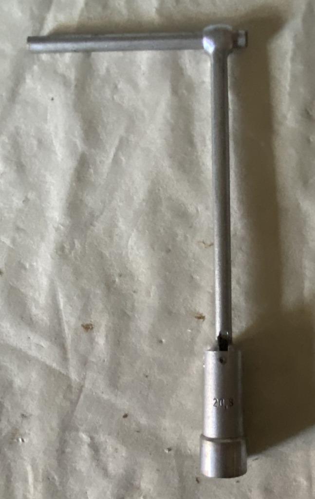 Clé à bougie avec poignée en T (2 pièces) 21 mm, Envoi, Utilisé