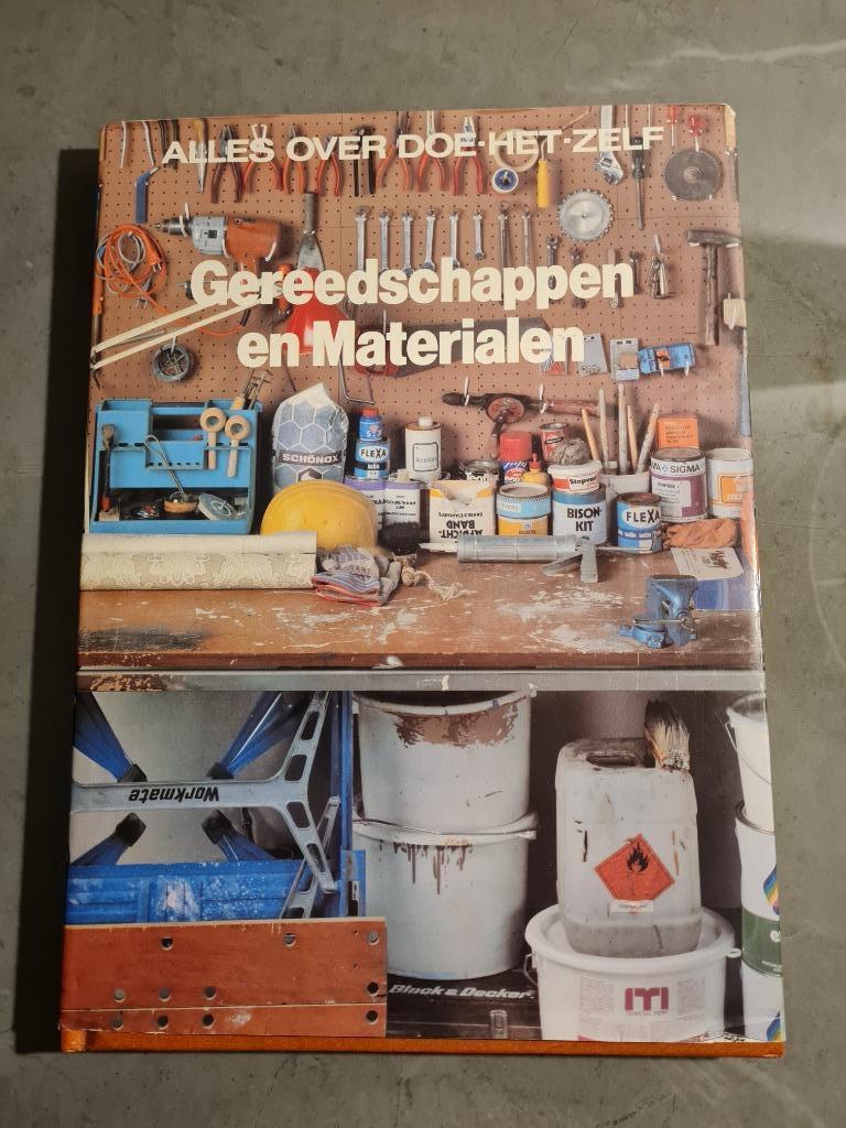 gereedschappen en materialen - Alles over doe-het-zelf, Boeken, Hobby en Vrije tijd, Ophalen of Verzenden