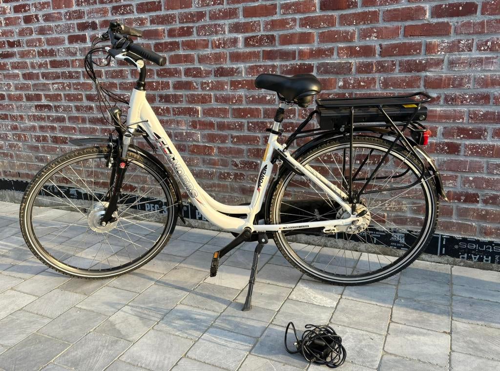 Te koop: Flanders elektrische fiets – aluminium frame, Zo goed als nieuw, 47 tot 51 cm, 50 km per accu of meer, Ophalen