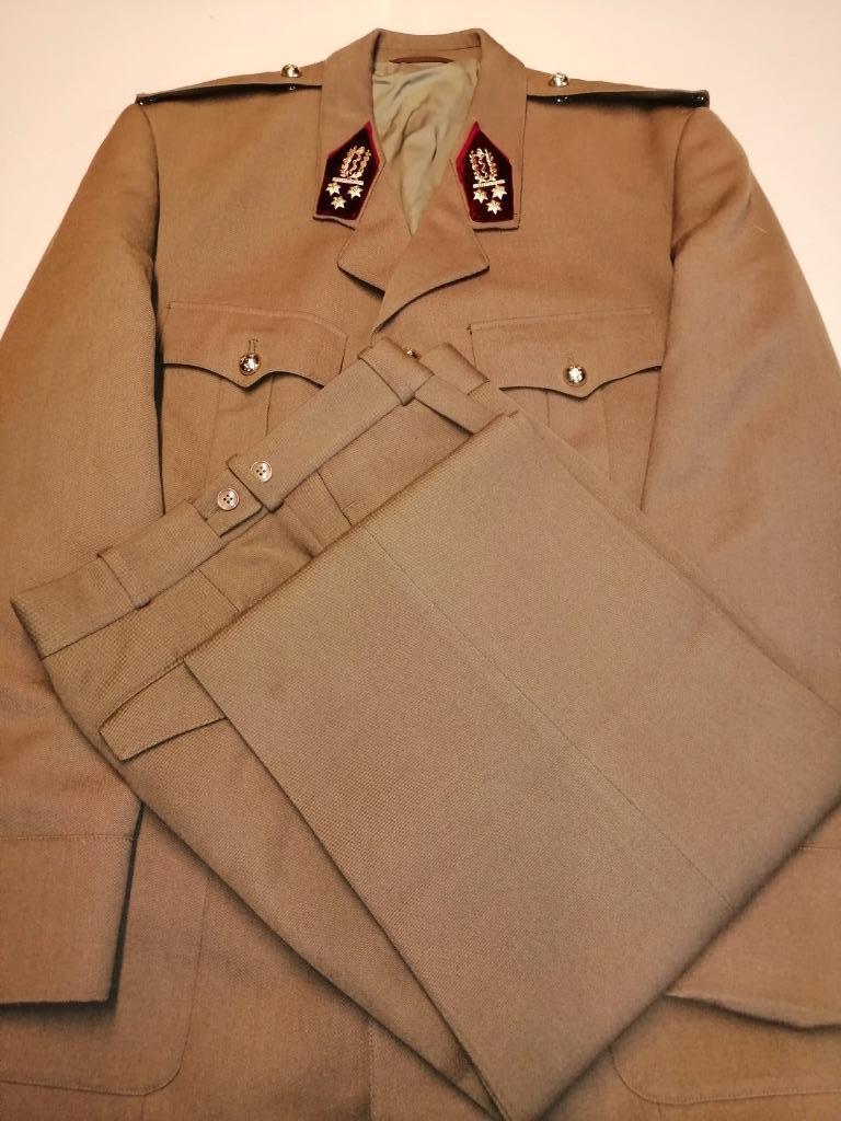 BELGIQUE - ABL - SERVICE-DRESS COMMANDANT MEDECIN, Enlèvement ou Envoi, Armée de terre, Vêtements ou Chaussures