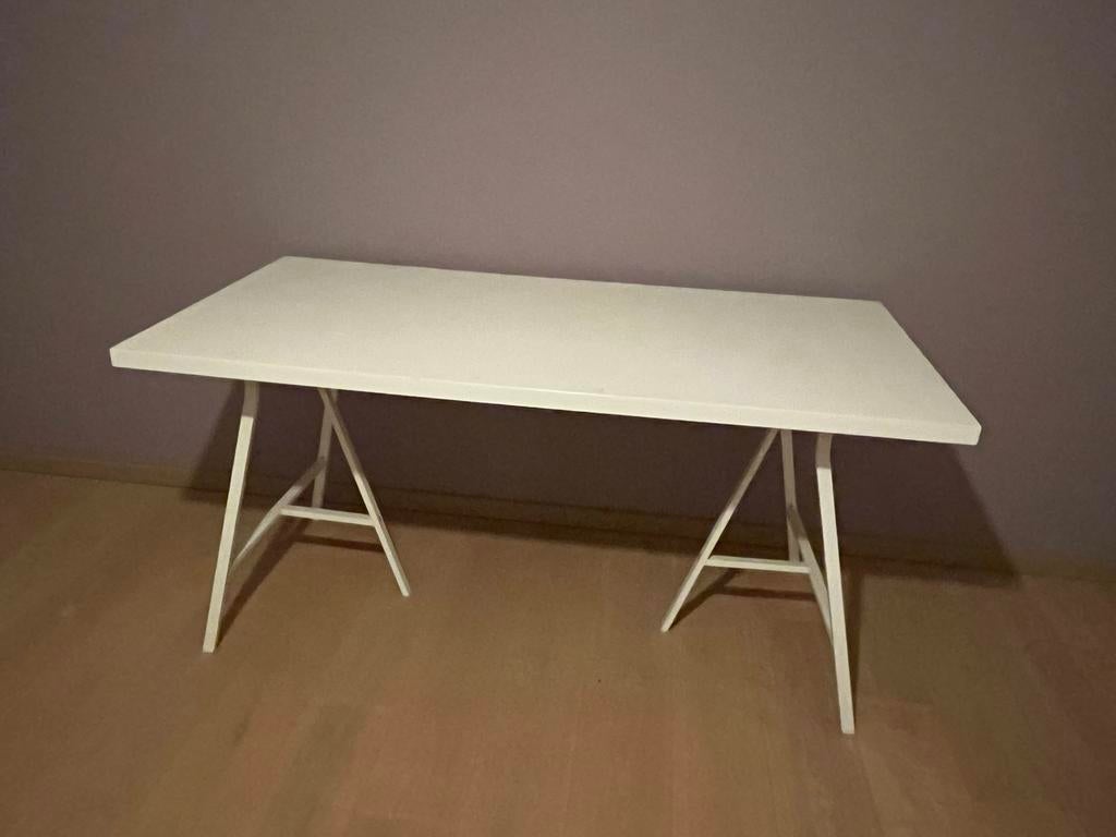 Witte bureau samenstelling ikea lerberg 120x60cm, Huis en Inrichting, Ophalen, Zo goed als nieuw