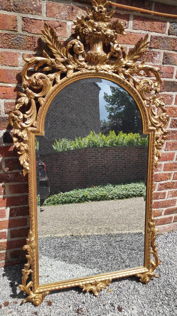 Grote antieke spiegel, genummerd, met vergulde kader., Antiek en Kunst, Ophalen