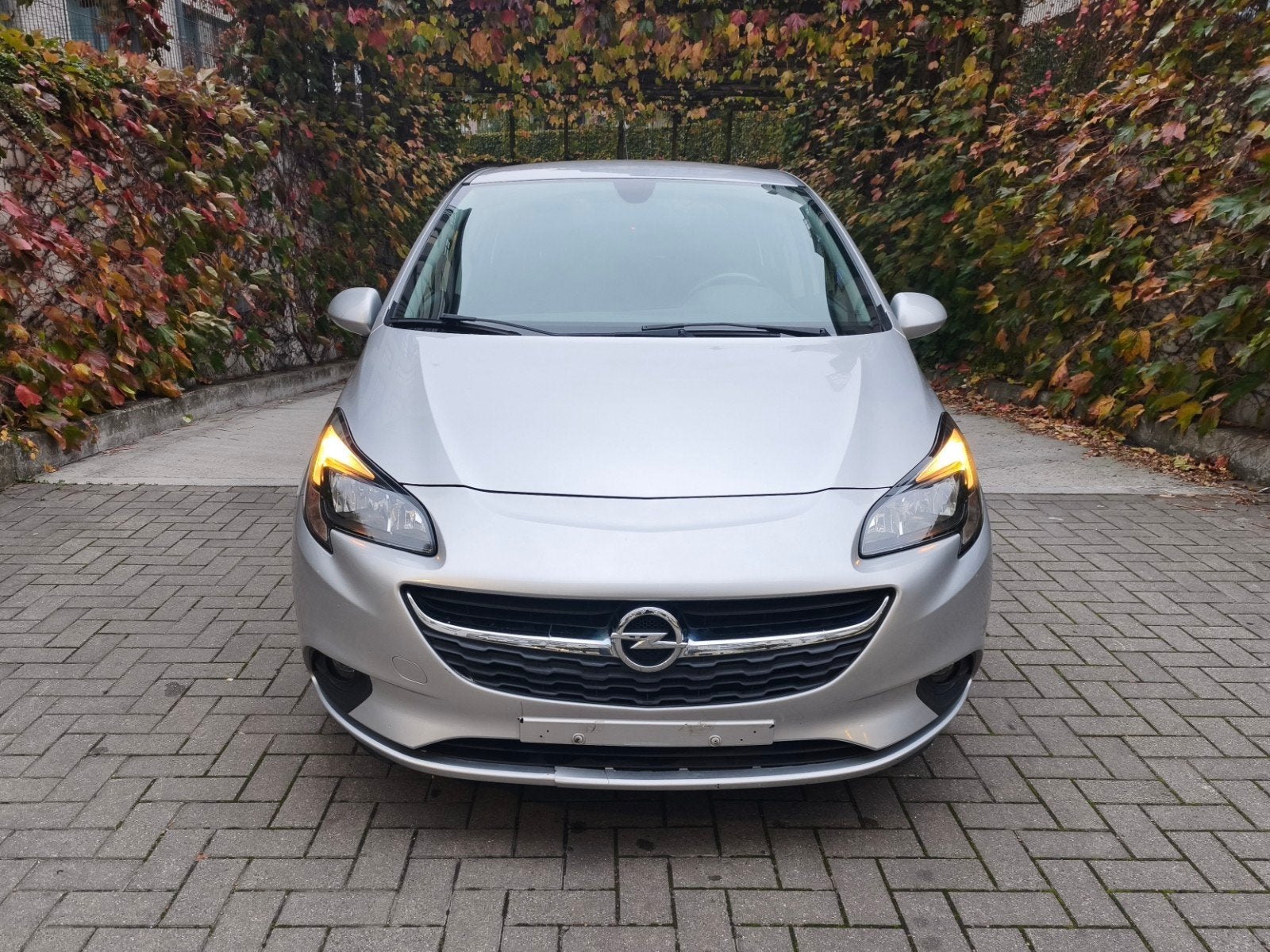 Opel Corsa Benzine CT OK, Voorwielaandrijving, Stof, Particulier, Zilver of Grijs
