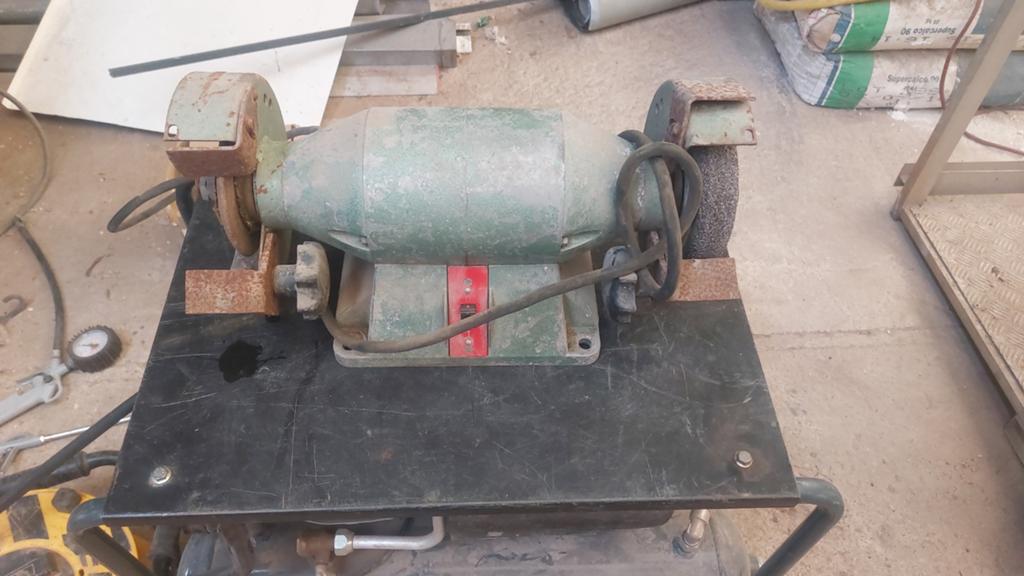 Touret à meuler, Moins de 700 watts, Inconnu, Vem, Utilisé