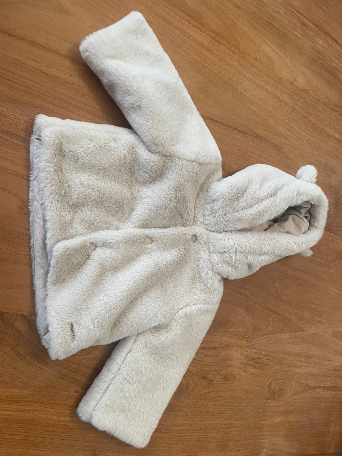 Beige jas van FIRST, Kinderen en Baby's, Ophalen, Zo goed als nieuw