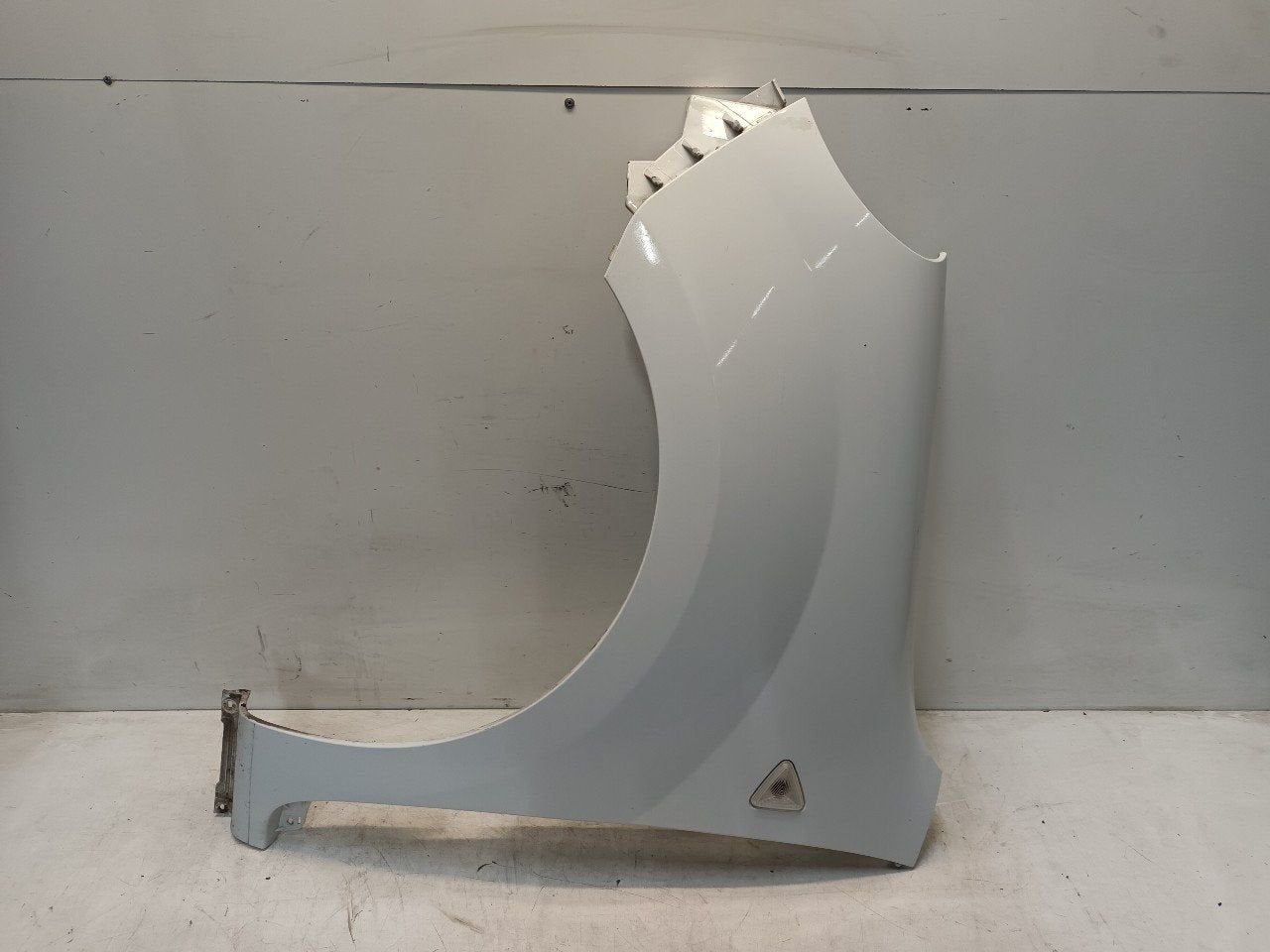 Spatbord links voor Renault Kangoo, Onderdelen@venauto.nl, Van der Ven Autorecycling B.V., Gebruikt, Ettenseweg 76, 4706 PB Roosendaal, The Netherlands