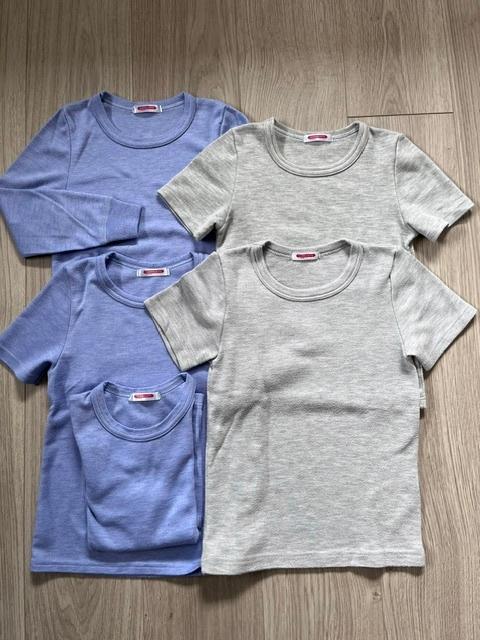 5 thermische Damart onderhemdjes maat 110, Enfants & Bébés, Garçon ou Fille, Enlèvement ou Envoi, Damart, Vêtements de nuit ou Sous-vêtements