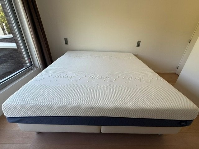 Splinternieuwe Matras Sleepy Original 180 x 200 x 25, Neuf, Matelas, Enlèvement, 180 cm