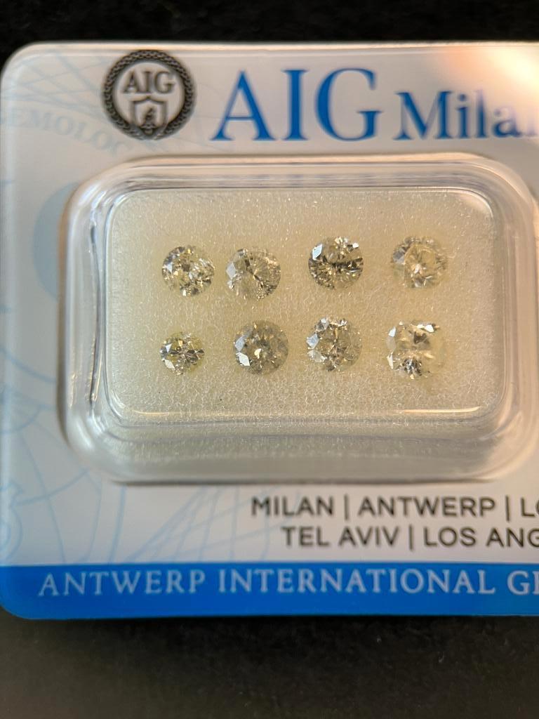8 excellents brillants ronds 1,59 carat (1425), Bijoux, Sacs & Beauté, Pierres précieuses, Neuf, Enlèvement ou Envoi