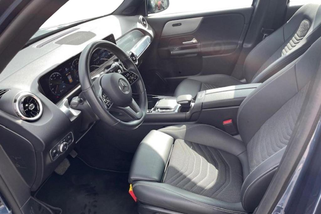 Mercedes-Benz GLB GLB 180 d Luxury Line, Auto's, Mercedes-Benz, Stof, Zwart, 4 cilinders, 146 g/km