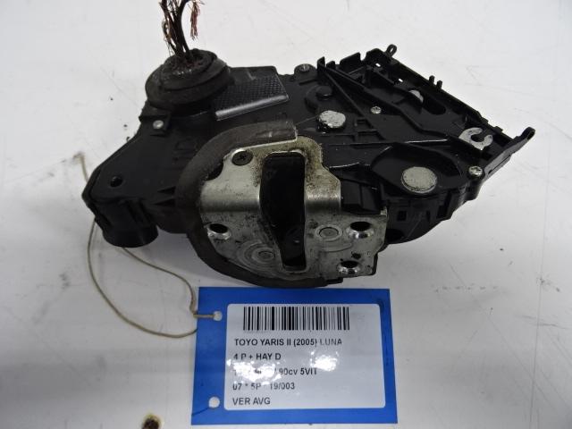 SERRURE DE PORTE AVANT GAUCHE Toyota Yaris II (P9), Utilisé, Gauche, Toyota