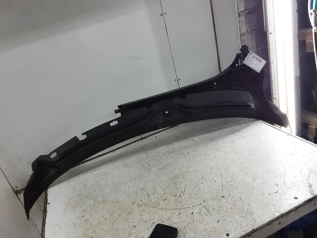 GARNITURES WINDSHIELD Mini Mini (F56) (51717301013), Avant, Petuelring 130
80809  München, DE, Mini, Utilisé