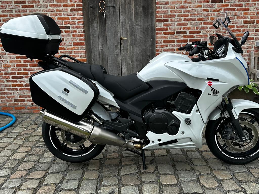 Honda Cbf1000 Gt Abs 2011 met opties, Motoren, Motoren | Honda, Particulier, 4 cilinders, ABS, Gebruikt, Ophalen